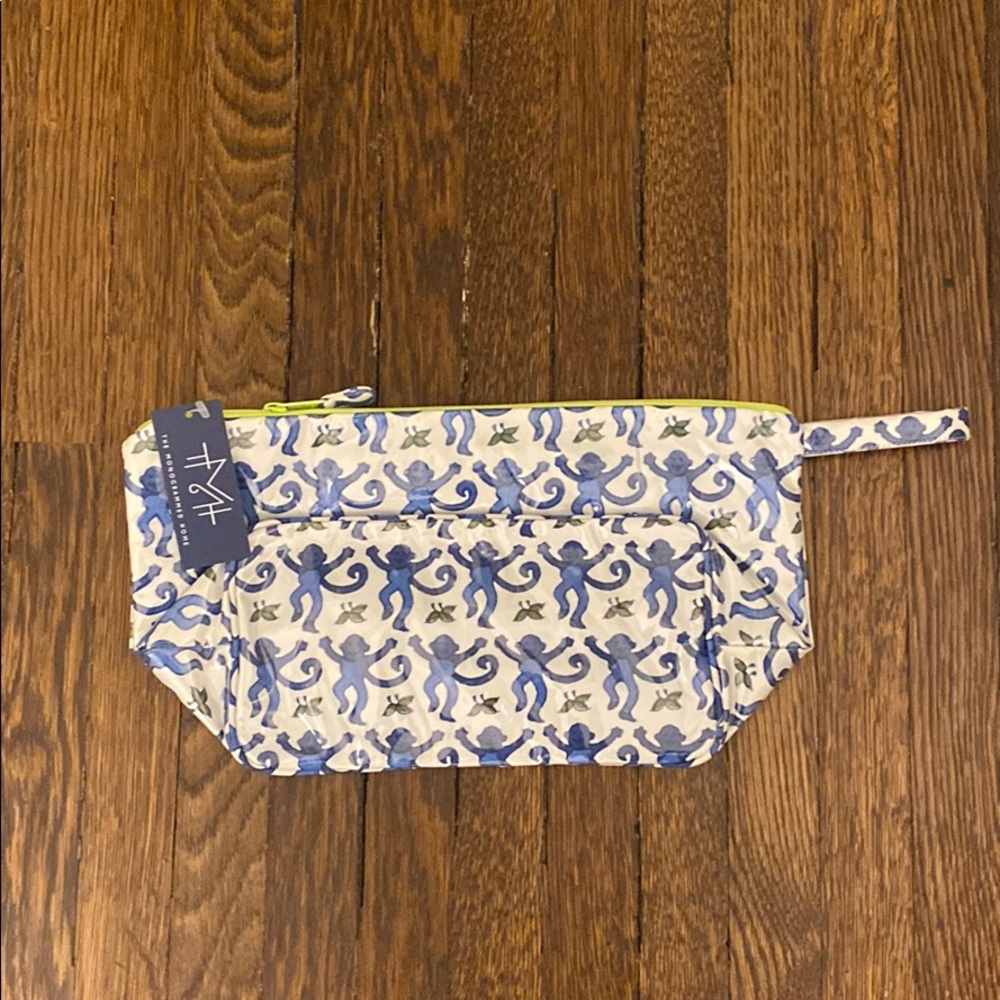 Roberts Roller Rabbit Amanda Toiletries Case